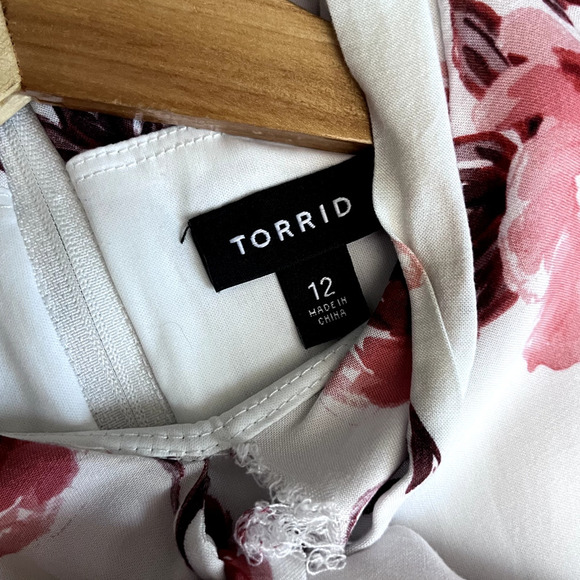 Women's Floral Torrid Challis Midi Swing Dress With Roses 12 - Picture 5 of 8